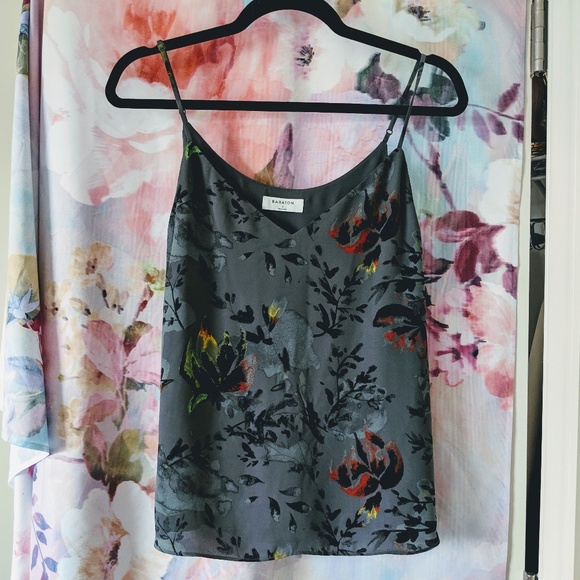 Aritzia Tops - Aritzia Babaton Everly Camisole